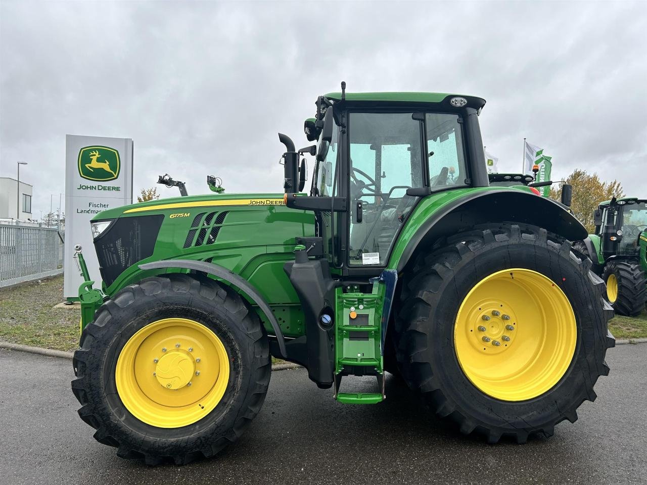 Traktor van het type John Deere 6175M Aktion Demo, Gebrauchtmaschine in Niederkirchen (Foto 1)