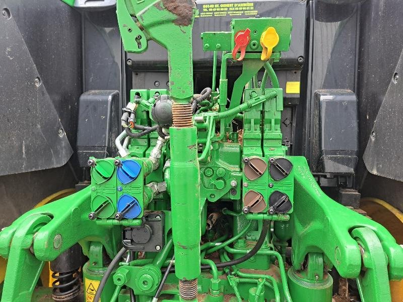 Traktor des Typs John Deere 6175M, Gebrauchtmaschine in SAINT GENEST D'AMBIERE (Bild 9)