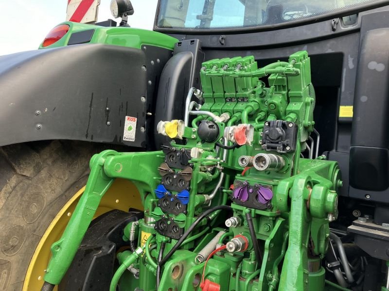 Traktor Türe ait John Deere 6175R MIT JD 663R FRONTLADER, Gebrauchtmaschine içinde Freystadt (resim 13)