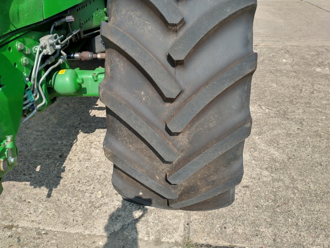 Traktor van het type John Deere 6175R MY16 AQ 40, Gebrauchtmaschine in Plau am See / OT Klebe (Foto 9)