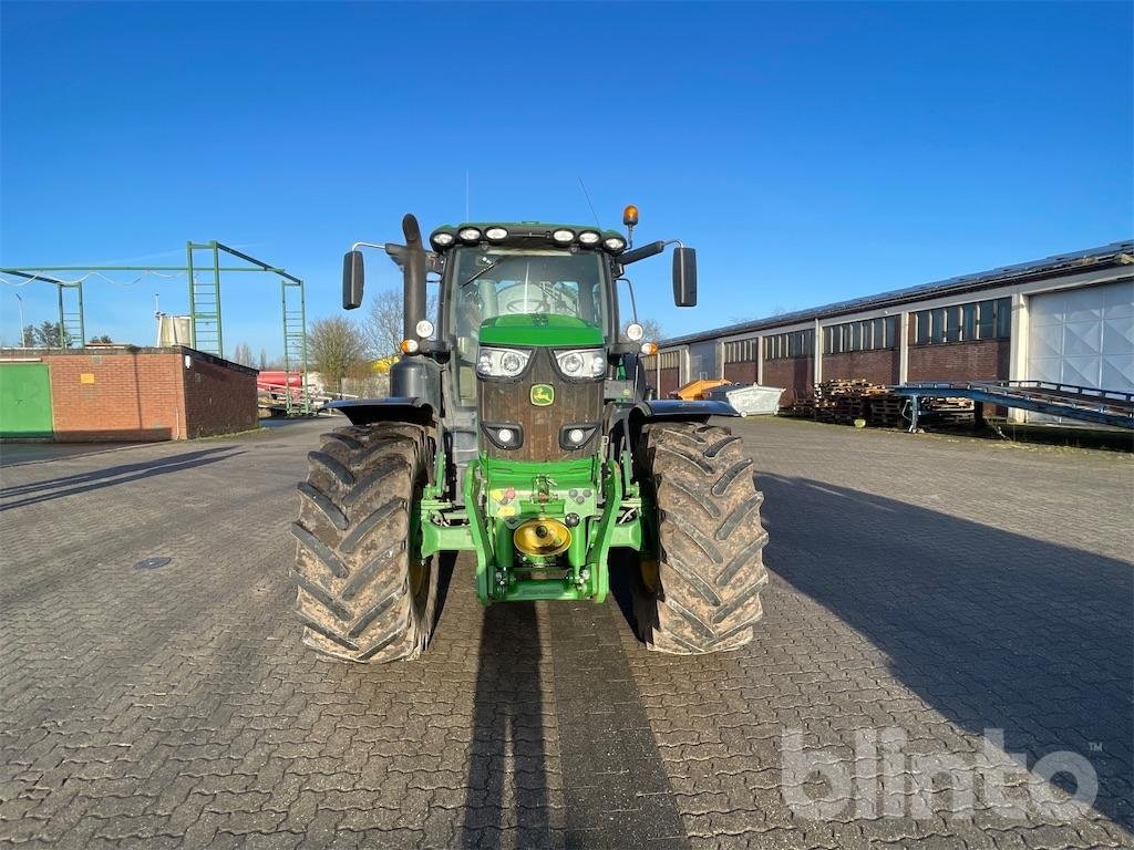 Traktor des Typs John Deere 6175R, Gebrauchtmaschine in Düsseldorf (Bild 2)