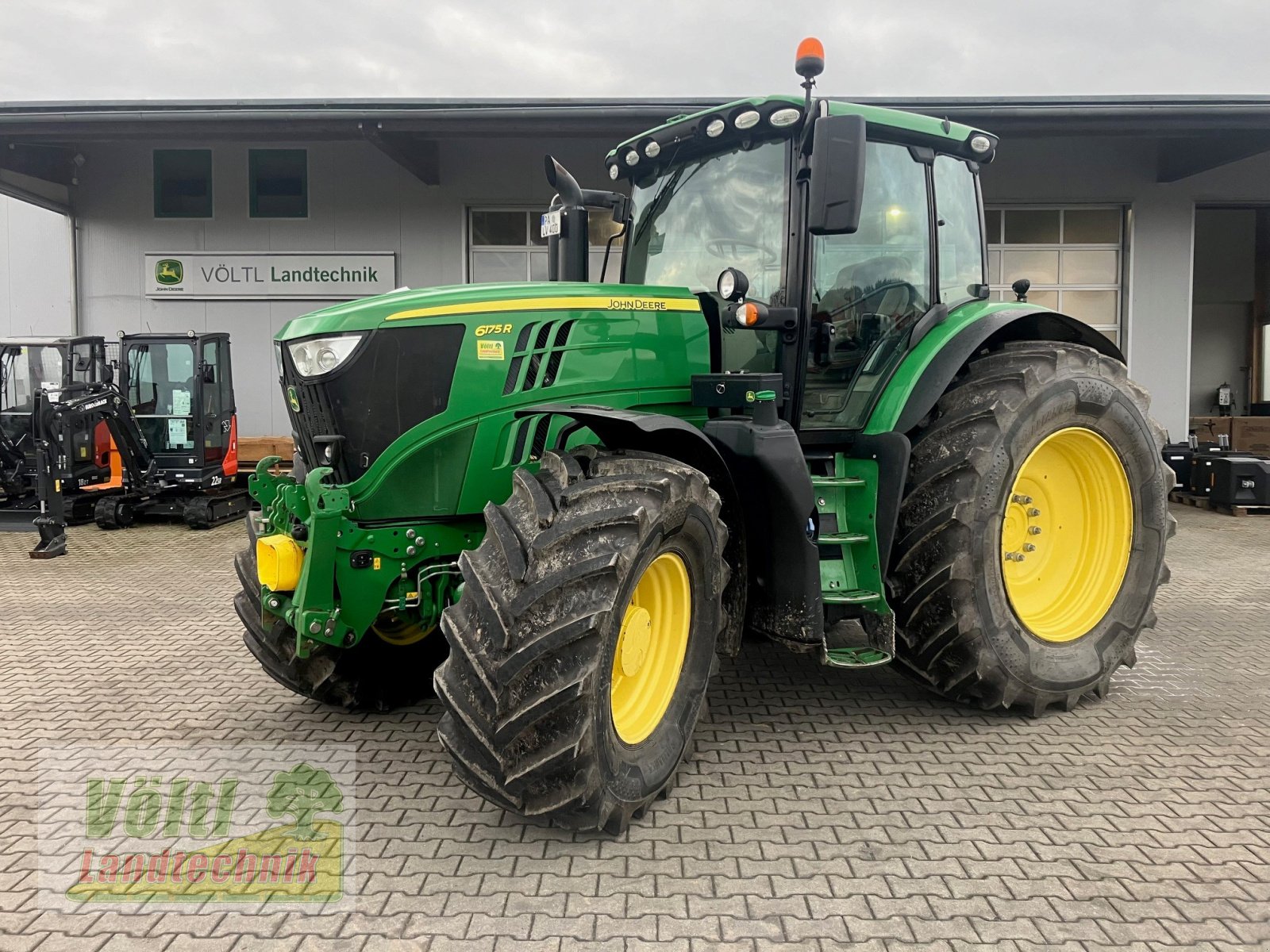 Traktor от тип John Deere 6175R, Gebrauchtmaschine в Hutthurm bei Passau (Снимка 1)