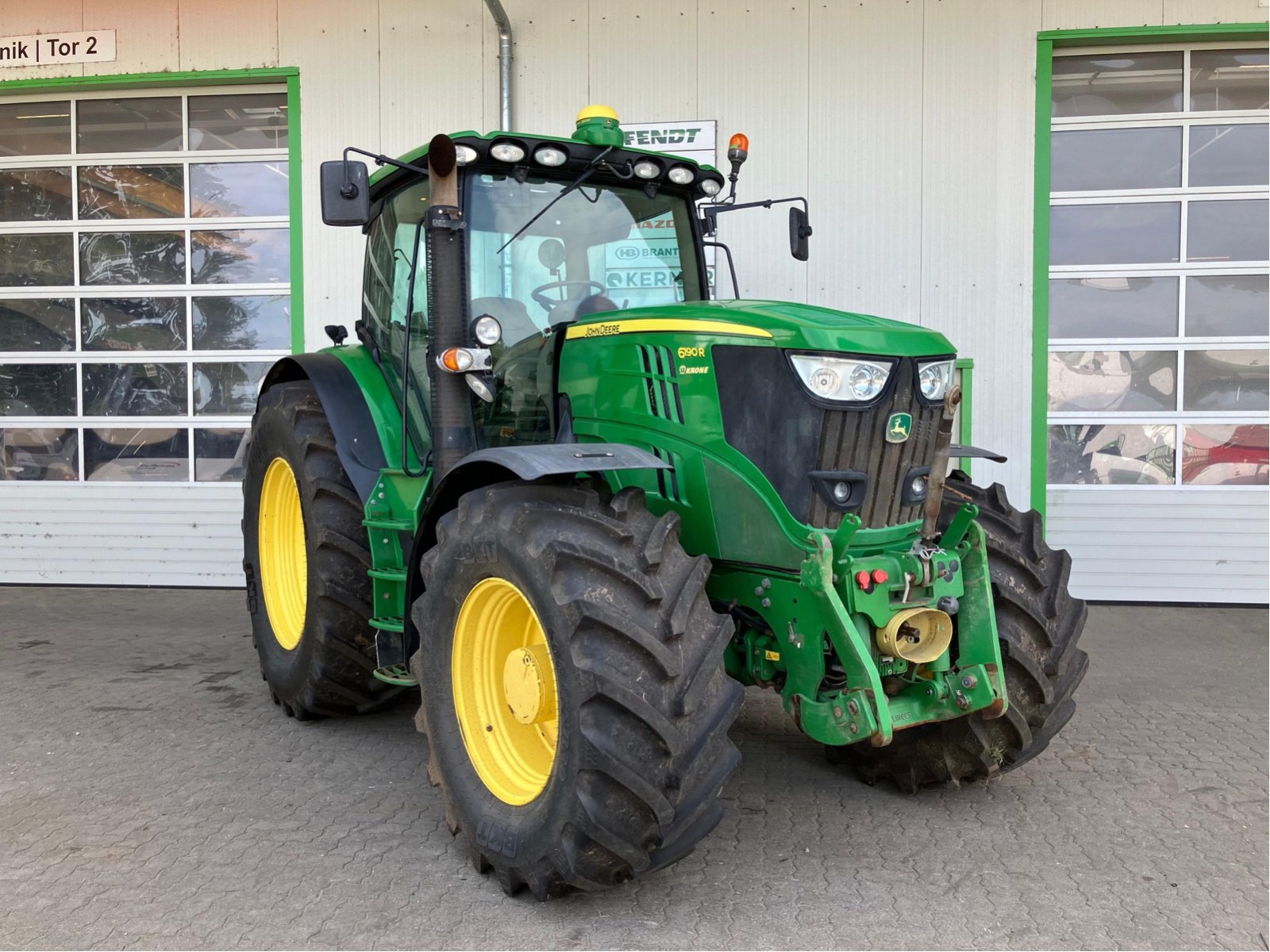 Traktor Türe ait John Deere 6190 R, Gebrauchtmaschine içinde Bützow (resim 1)