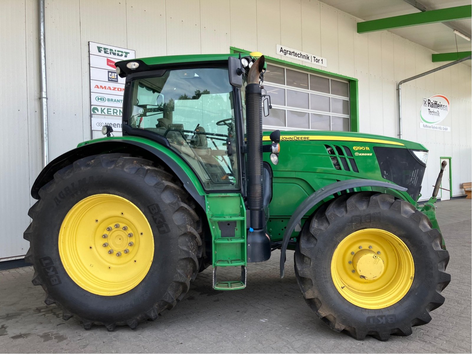 Traktor типа John Deere 6190 R, Gebrauchtmaschine в Bützow (Фотография 3)