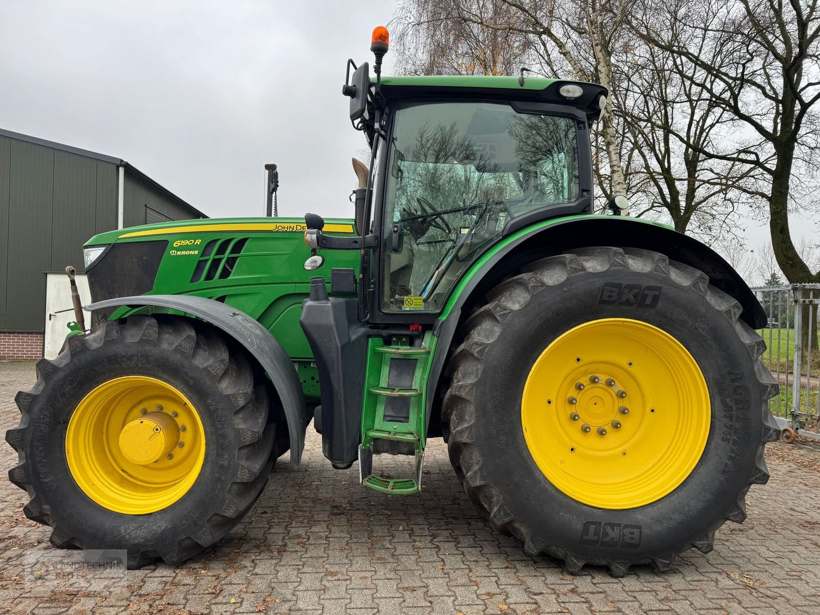 Traktor typu John Deere 6190R, Gebrauchtmaschine w Arnreit (Zdjęcie 4)