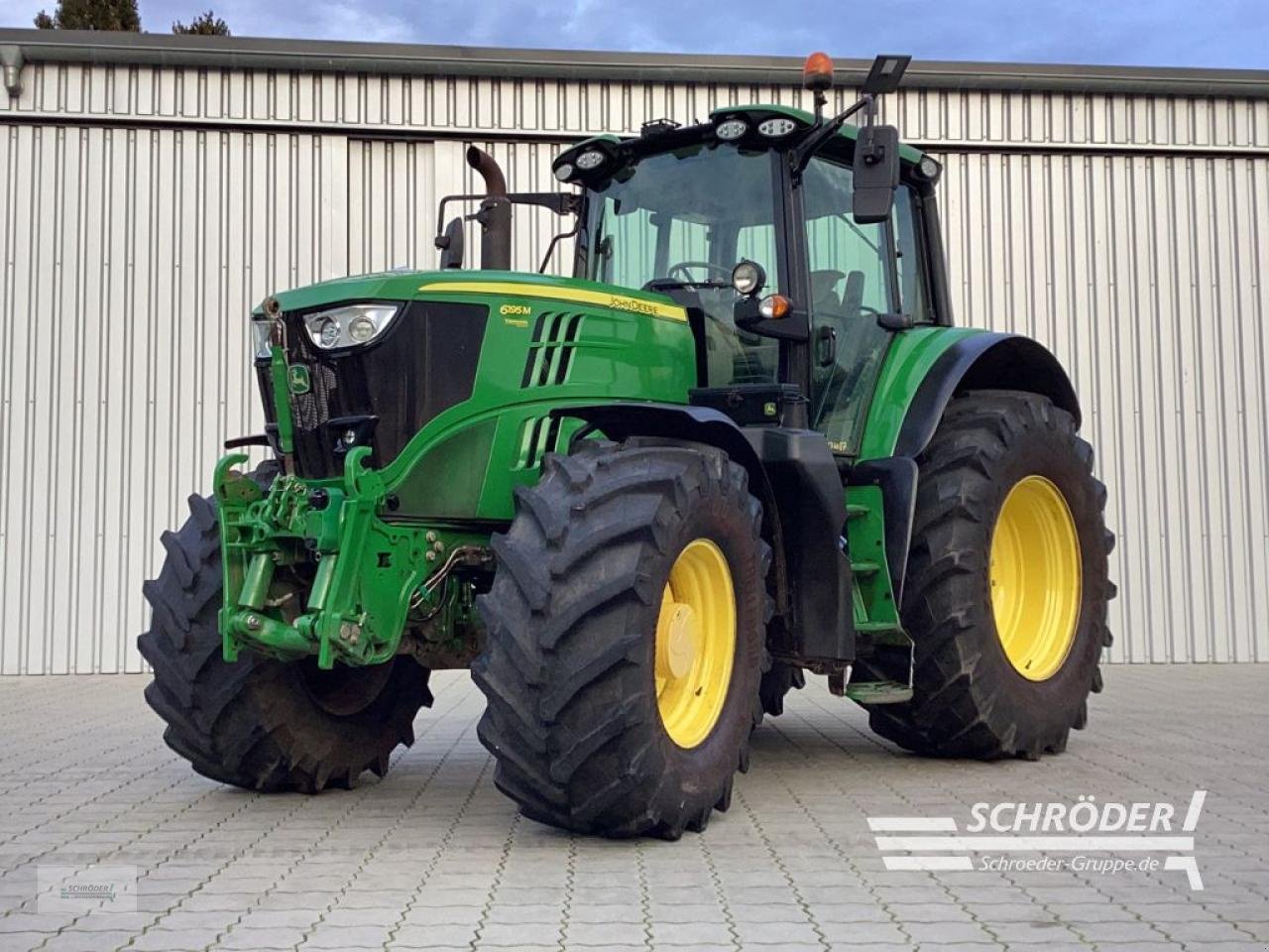 Traktor van het type John Deere 6195 M, Gebrauchtmaschine in Wildeshausen (Foto 1)