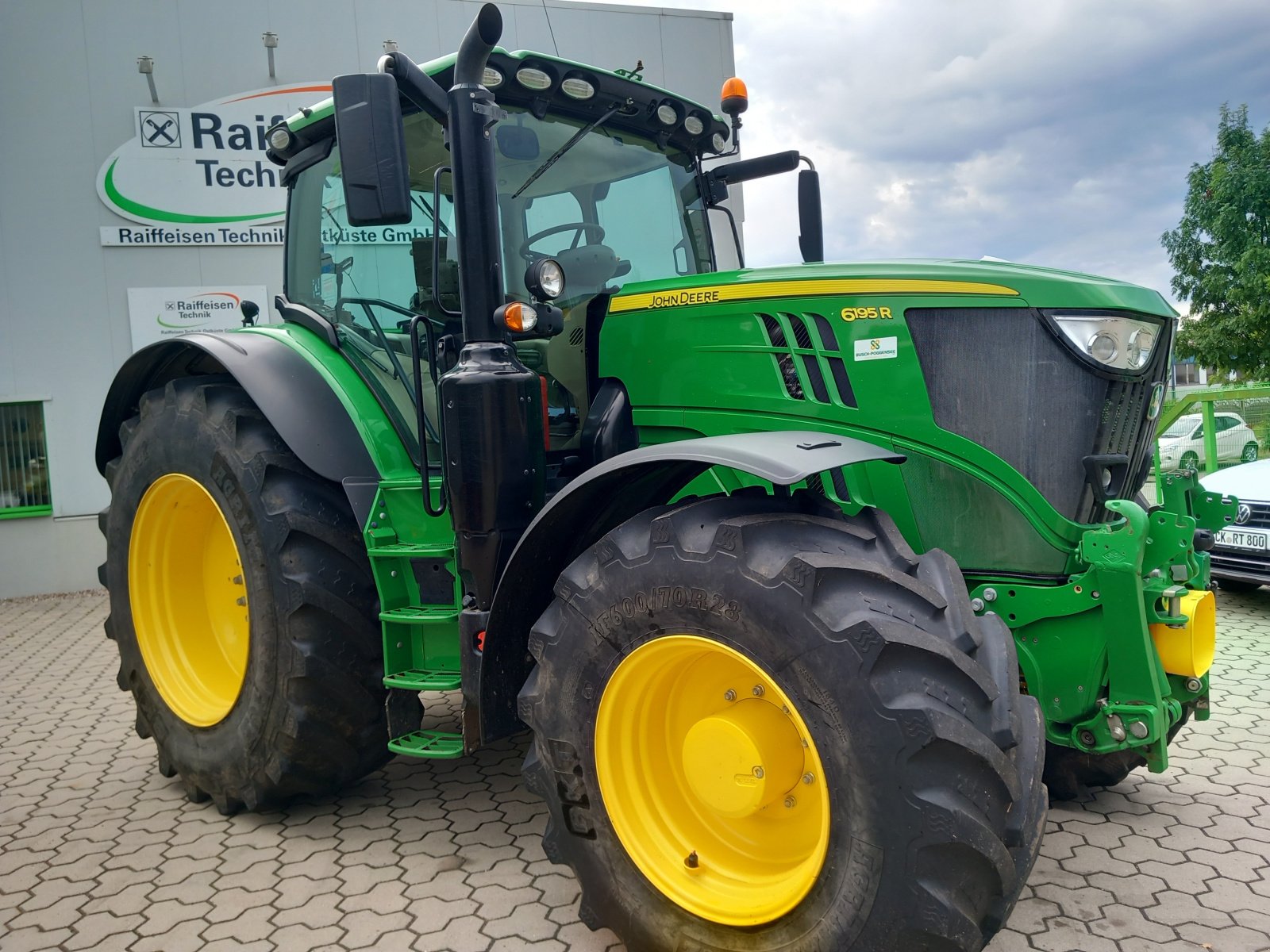 Traktor of the type John Deere 6195 R, Gebrauchtmaschine in Preetz (Picture 2)