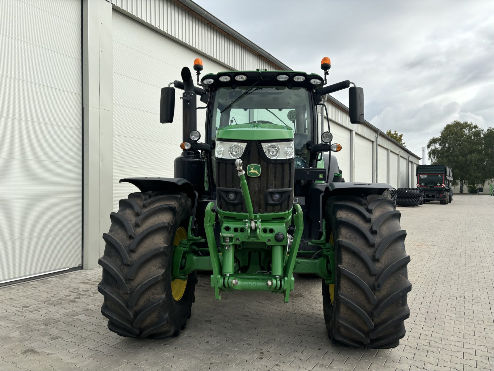 Traktor Türe ait John Deere 6195 R, Gebrauchtmaschine içinde Bad Oldesloe (resim 2)