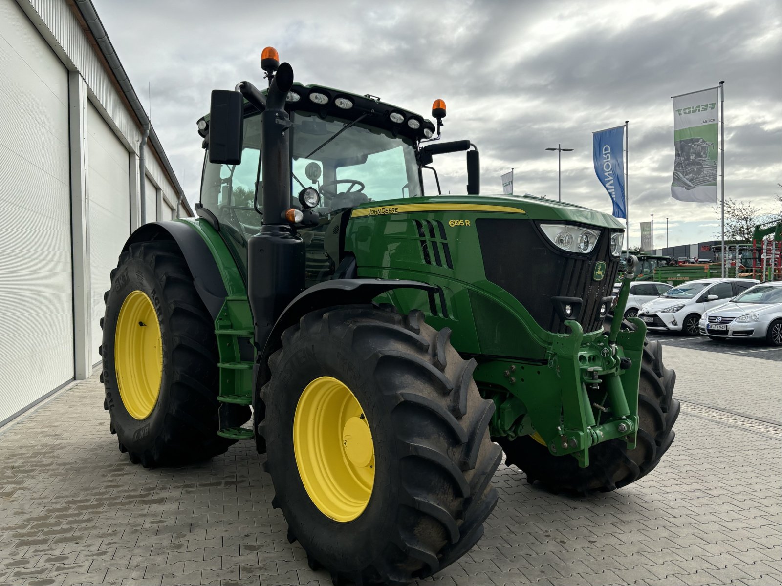 Traktor Türe ait John Deere 6195 R, Gebrauchtmaschine içinde Bad Oldesloe (resim 3)