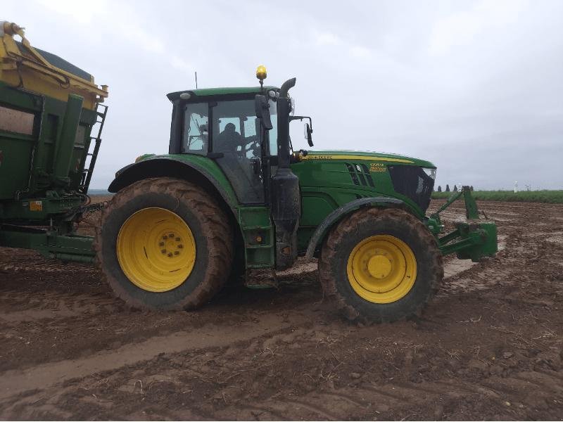 Traktor of the type John Deere 6195M, Gebrauchtmaschine in Richebourg (Picture 2)