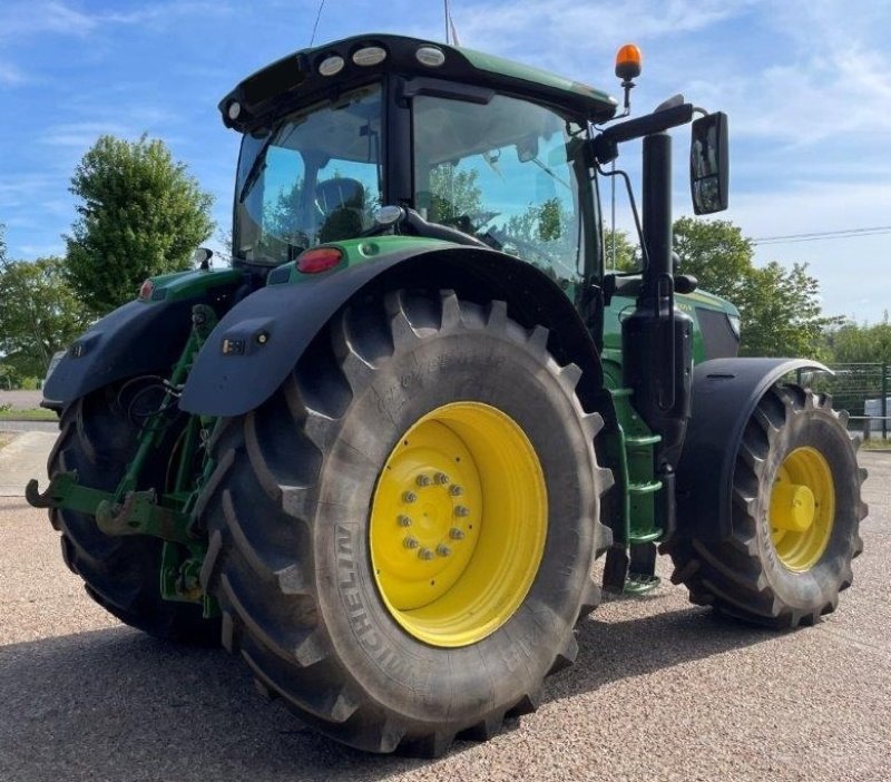 Traktor typu John Deere 6195R AutoPower. Ultimate light pakke. AutoTrac aktiveret. 10" Command center m Joy stick. Ring til Ulrik på 40255544. Jeg snakker Jysk, tysk og engelsk., Gebrauchtmaschine v Kolding (Obrázek 3)