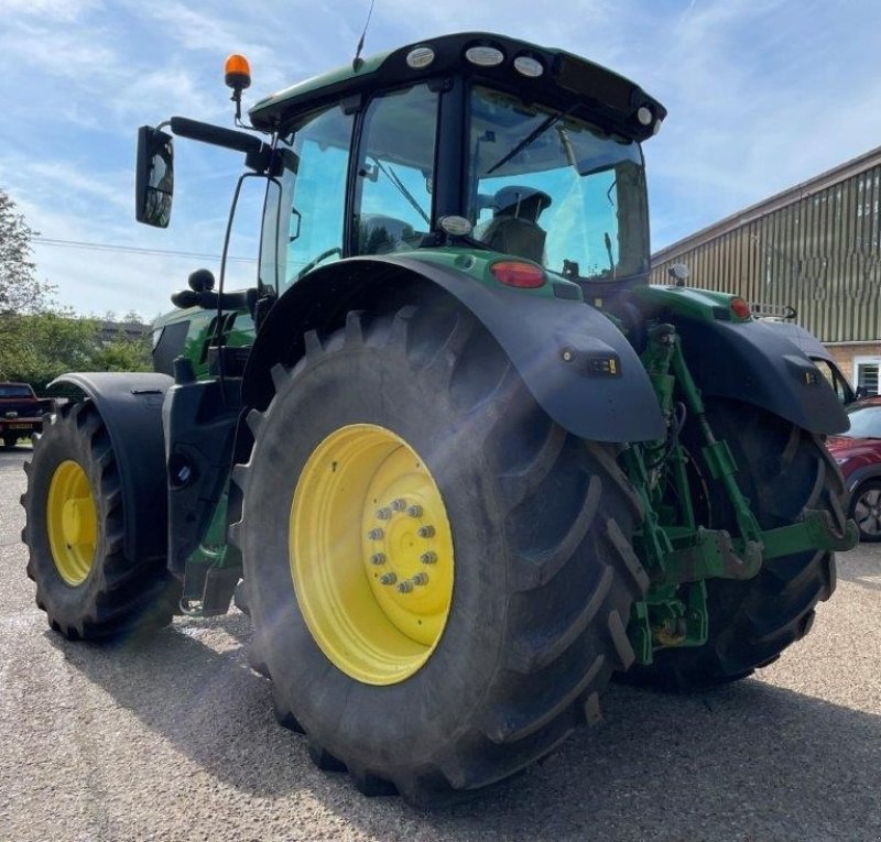 Traktor van het type John Deere 6195R AutoPower. Ultimate light pakke. AutoTrac aktiveret. 10" Command center m Joy stick. Ring til Ulrik på 40255544. Jeg snakker Jysk, tysk og engelsk., Gebrauchtmaschine in Kolding (Foto 5)