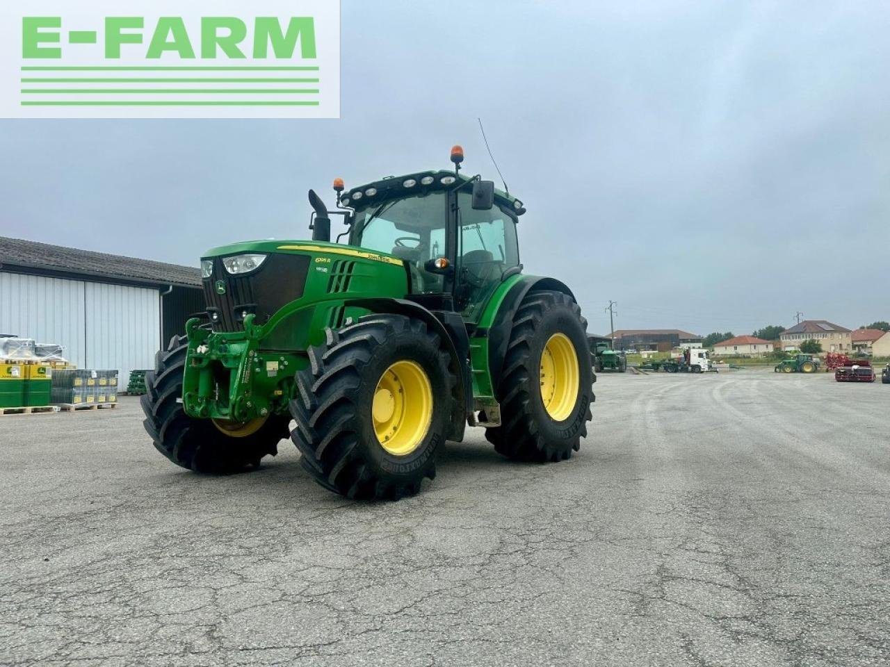 Traktor of the type John Deere 6195r - destockage, Gebrauchtmaschine in Ytrac (Picture 2)