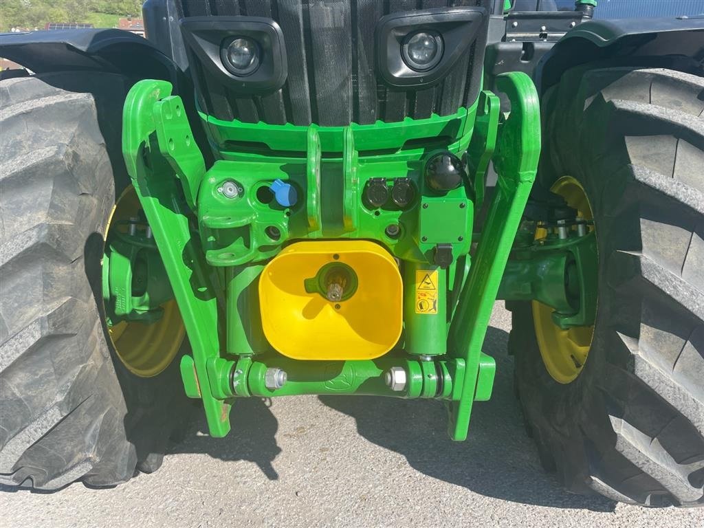 Traktor tip John Deere 6195R Front PTO. AutoTrac GPS klar. Premium aktivering 3,0. Command Arm. Ring til Ulrik på  40255544. Jeg snakker Jysk, tysk og engelsk., Gebrauchtmaschine in Kolding (Poză 2)