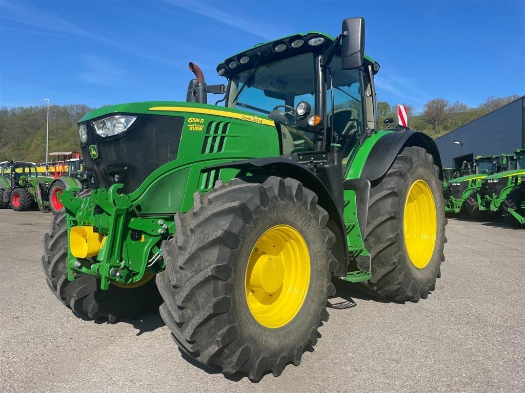 Traktor del tipo John Deere 6195R Front PTO. AutoTrac GPS klar. Premium aktivering 3,0. Command Arm. Ring til Ulrik på  40255544. Jeg snakker Jysk, tysk og engelsk., Gebrauchtmaschine en Kolding (Imagen 3)