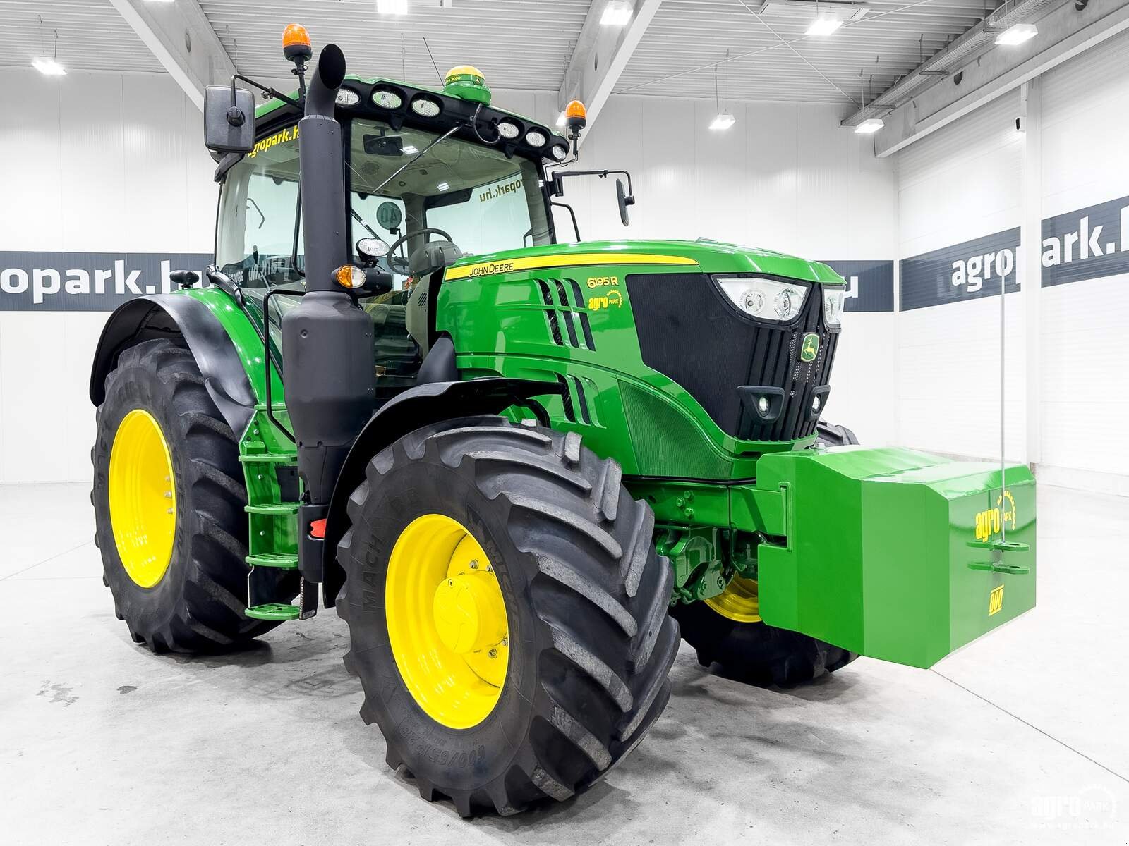 Traktor Türe ait John Deere 6195R, Gebrauchtmaschine içinde Csengele (resim 2)