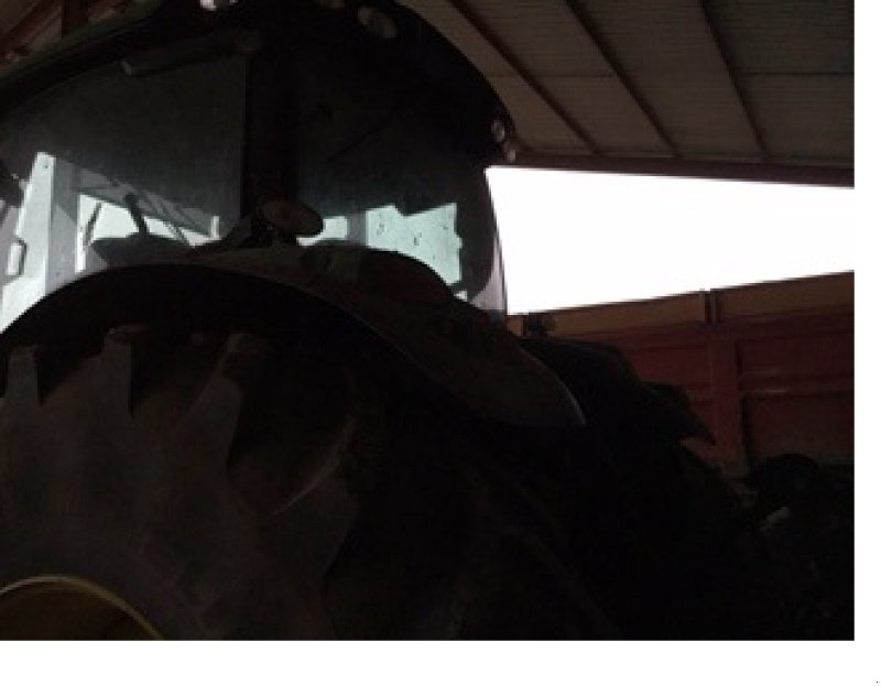 Traktor Türe ait John Deere 6195R, Gebrauchtmaschine içinde CHAUMESNIL (resim 7)