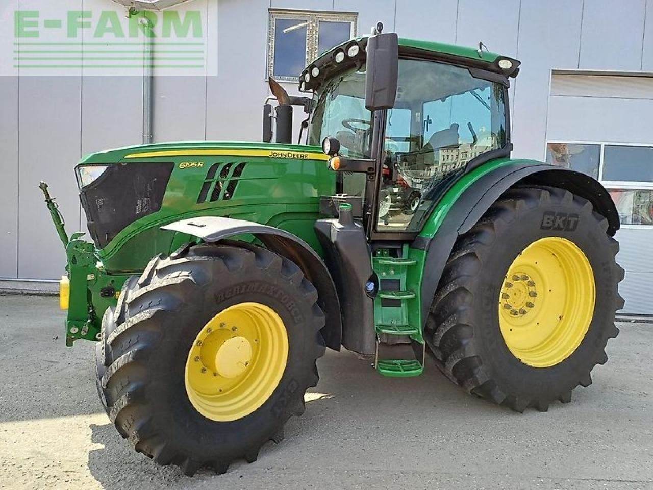 Traktor van het type John Deere 6195r, Gebrauchtmaschine in SKARBIMIERZ – OSIEDLE (Foto 3)