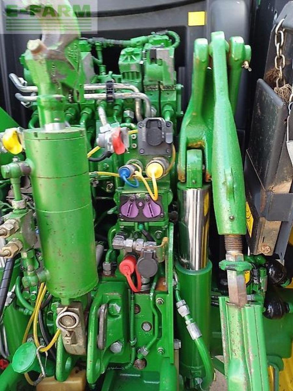 Traktor typu John Deere 6195r, Gebrauchtmaschine w SKARBIMIERZ – OSIEDLE (Zdjęcie 8)