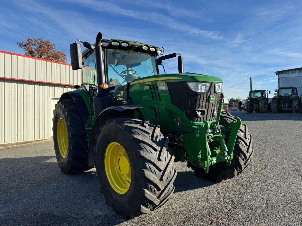 Traktor van het type John Deere 6195R, Gebrauchtmaschine in GUERET (Foto 2)