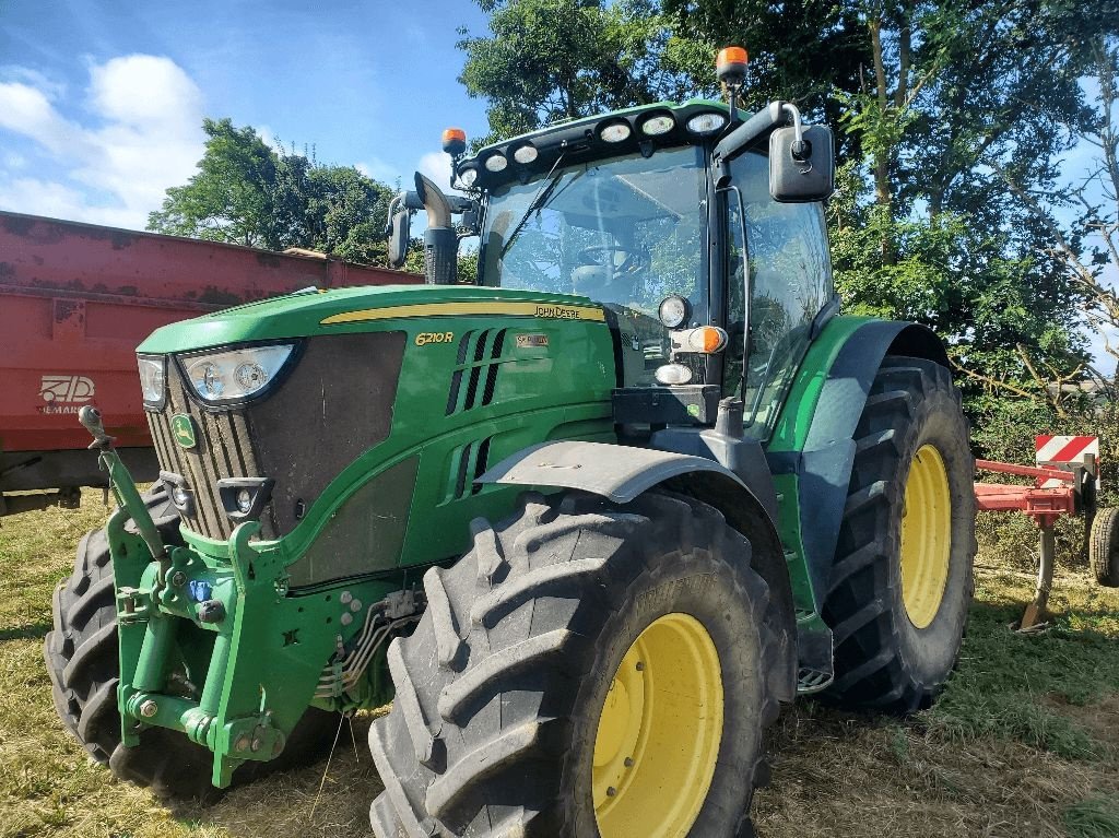 Traktor typu John Deere 6210 R, Gebrauchtmaschine w DOMFRONT (Zdjęcie 2)