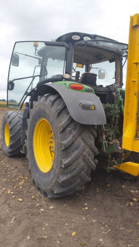 Traktor a típus John Deere 6210 R, Gebrauchtmaschine ekkor: ENNEZAT (Kép 4)