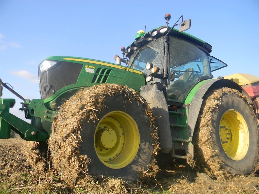 Traktor Türe ait John Deere 6210 R, Gebrauchtmaschine içinde ENNEZAT (resim 5)