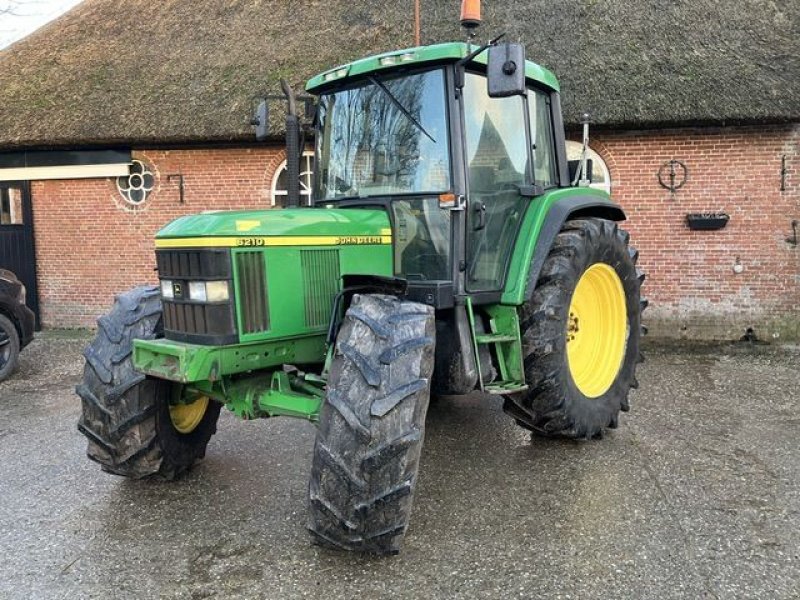 Traktor des Typs John Deere 6210, Gebrauchtmaschine in St. - Jacobiparochie (Bild 1)