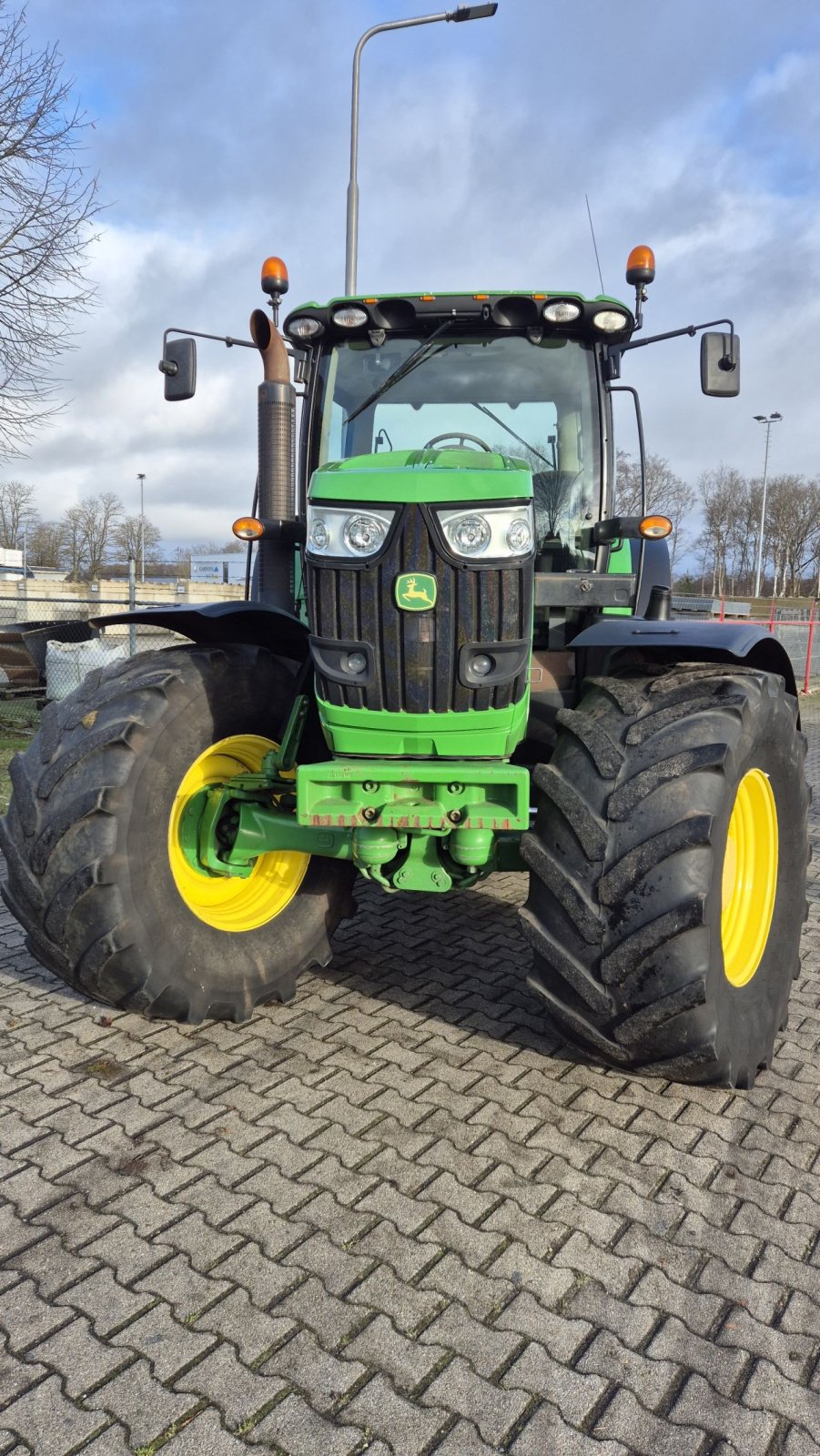 Traktor des Typs John Deere 6210R DD 50Kmh. Lucht TLS, Gebrauchtmaschine in Schoonebeek (Bild 3)