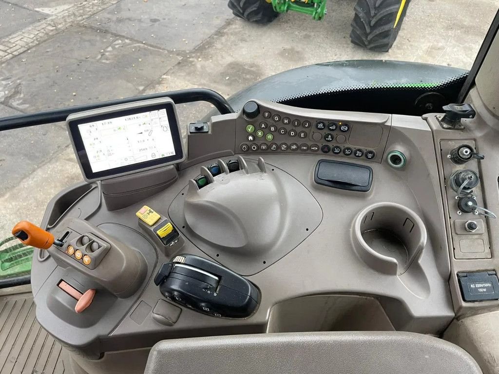 Traktor типа John Deere 6210R Direct Drive Airco FH FP 6210R Direct drive FH FP, Gebrauchtmaschine в Ruinerwold (Фотография 7)