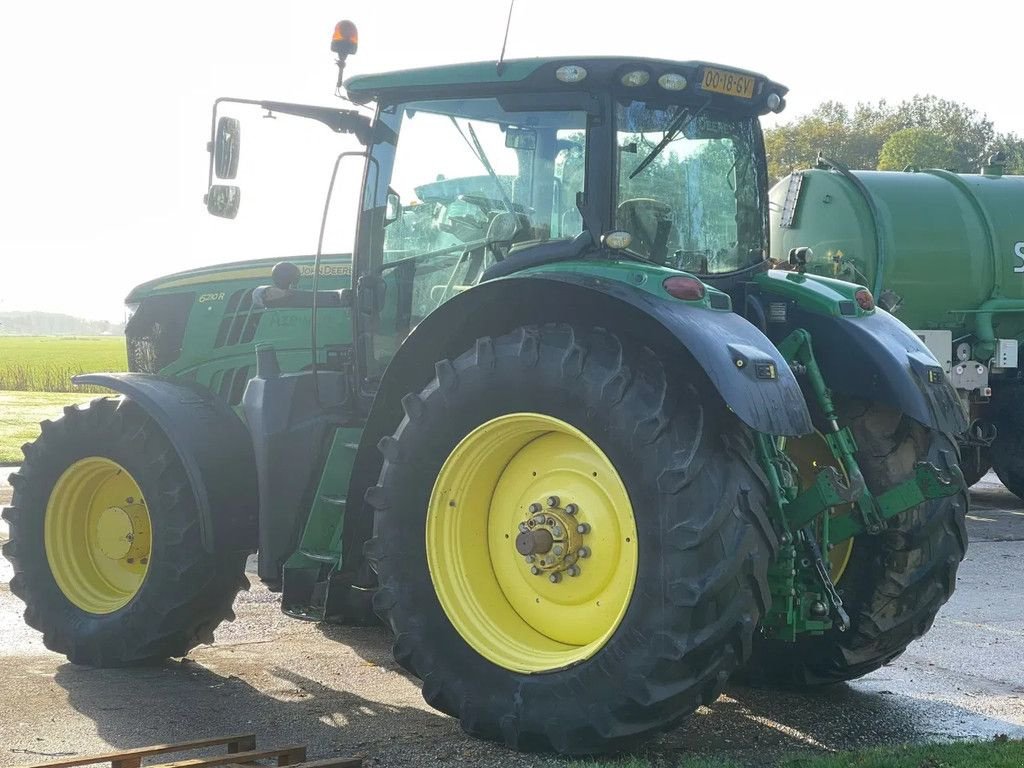 Traktor des Typs John Deere 6210R JD 6210R Direct Drive Front PTO AIRCO, Gebrauchtmaschine in Ruinerwold (Bild 8)