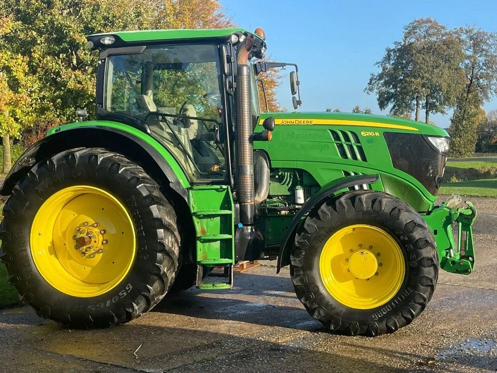 Traktor от тип John Deere 6210R JD 6210R Direct Drive Front PTO AIRCO, Gebrauchtmaschine в Ruinerwold (Снимка 2)