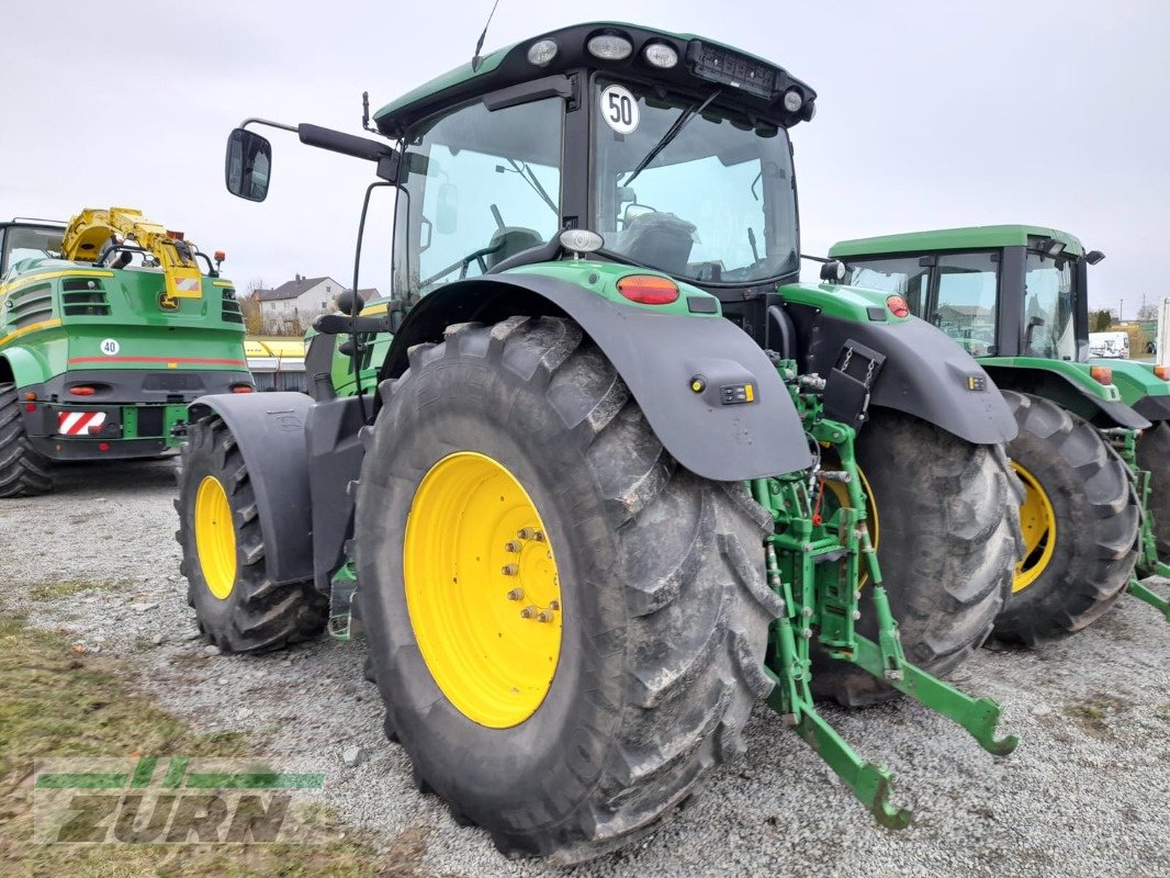 Traktor des Typs John Deere 6210R, Gebrauchtmaschine in Giebelstadt-Euerhausen (Bild 3)