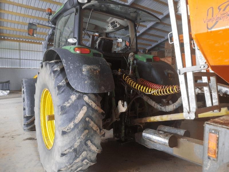 Traktor des Typs John Deere 6210R, Gebrauchtmaschine in Richebourg (Bild 2)