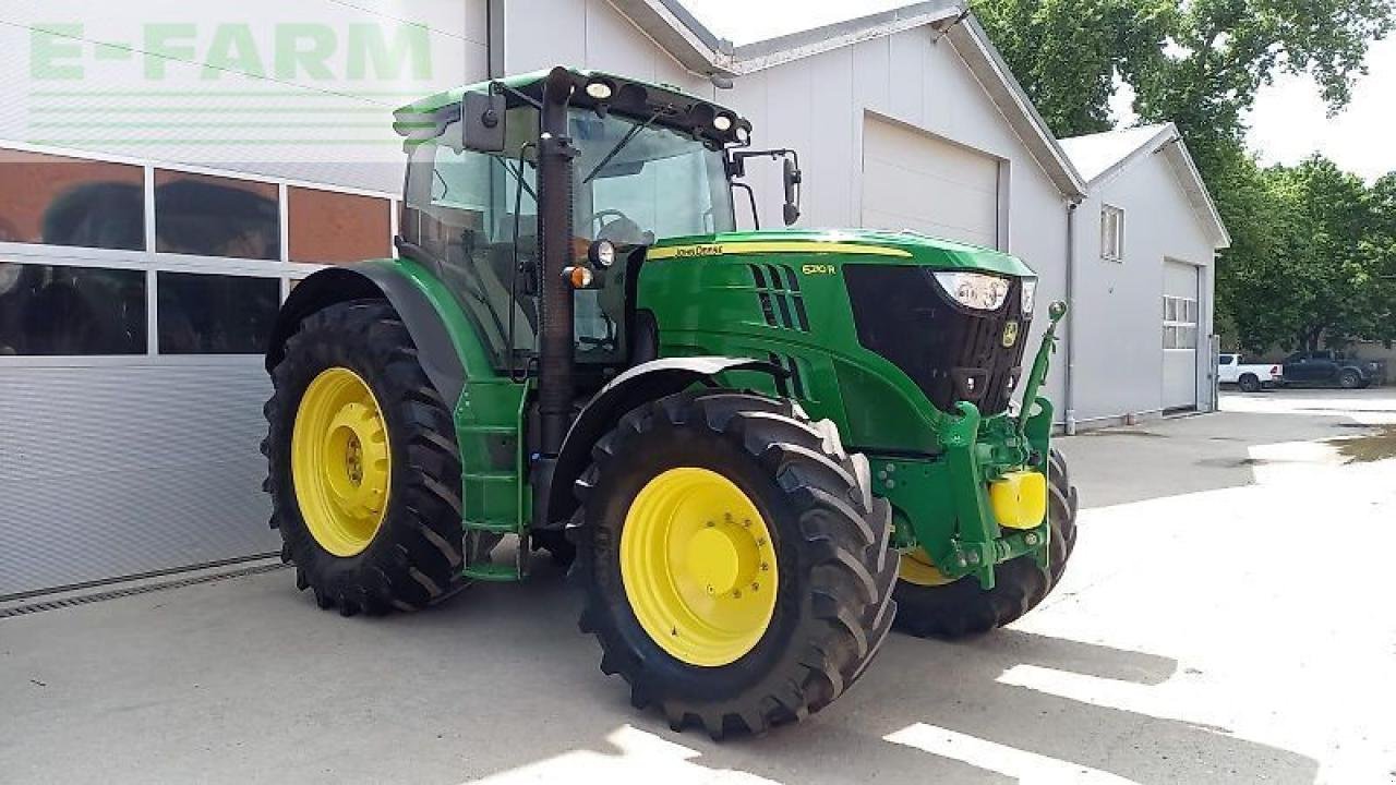 Traktor typu John Deere 6210r, Gebrauchtmaschine w SKARBIMIERZ – OSIEDLE (Zdjęcie 1)