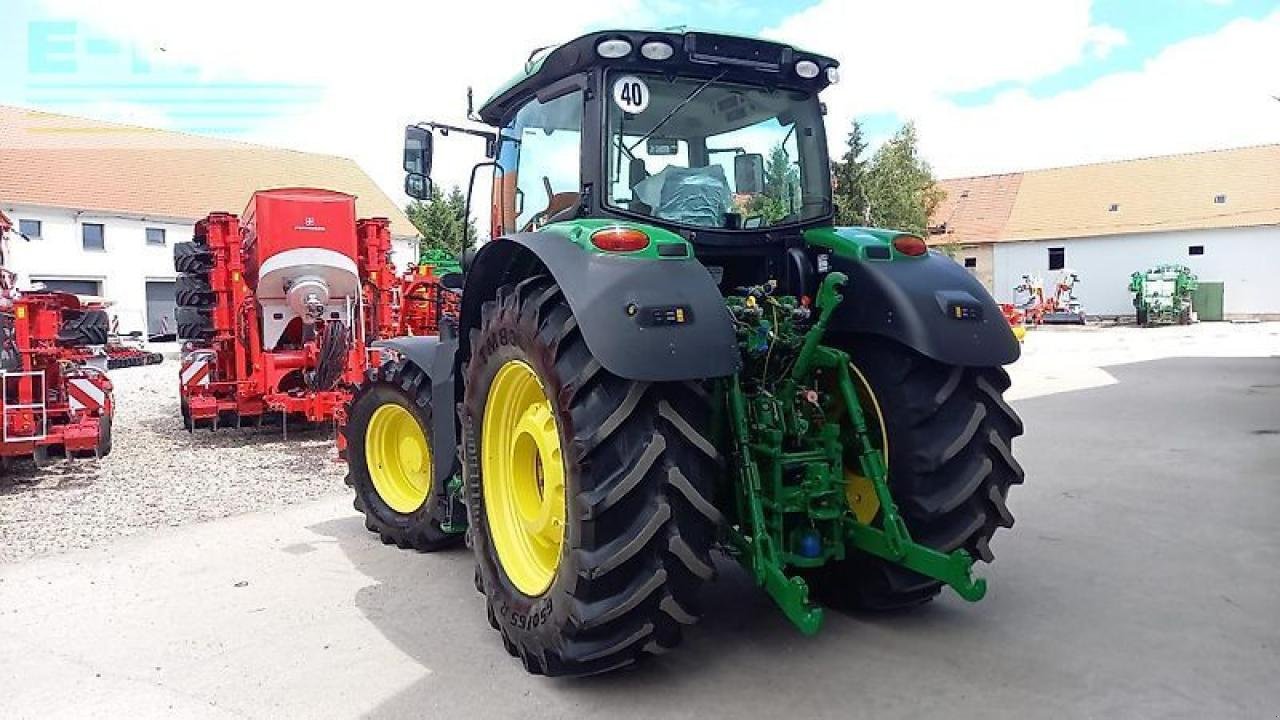 Traktor typu John Deere 6210r, Gebrauchtmaschine w SKARBIMIERZ – OSIEDLE (Zdjęcie 5)