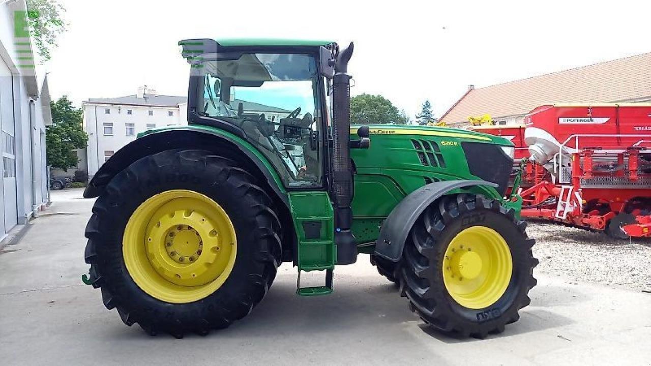 Traktor typu John Deere 6210r, Gebrauchtmaschine w SKARBIMIERZ – OSIEDLE (Zdjęcie 8)