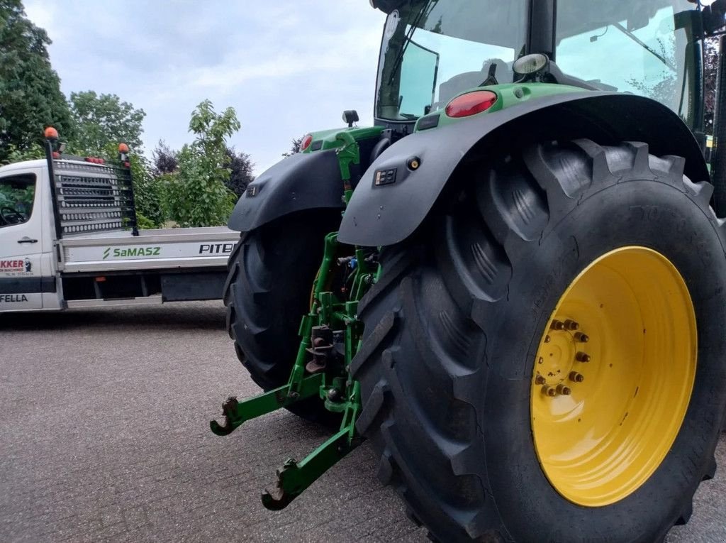 Traktor типа John Deere 6210r, Gebrauchtmaschine в Vriezenveen (Фотография 9)