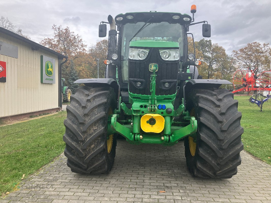 Traktor типа John Deere 6210R, Gebrauchtmaschine в Sonnewalde (Фотография 3)