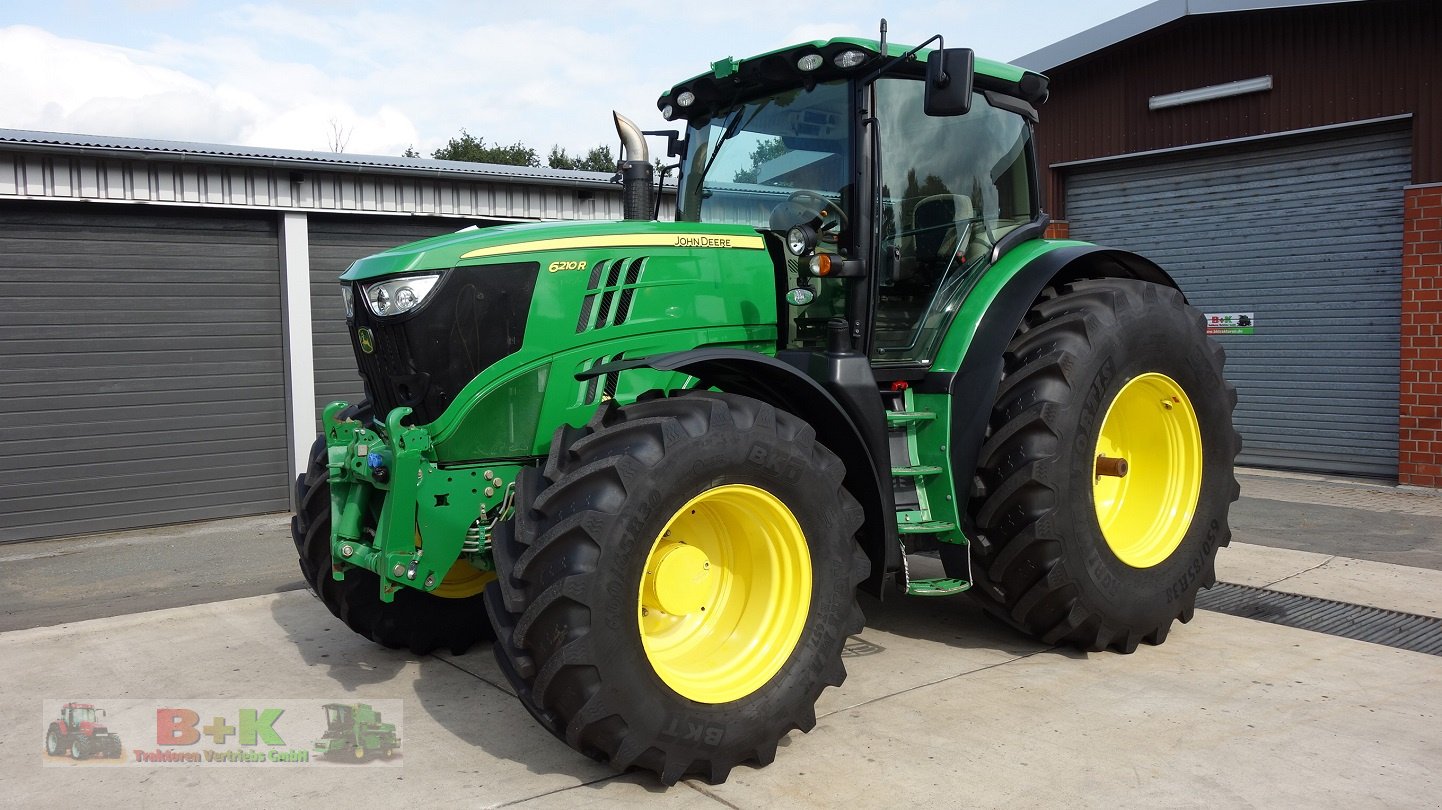 Traktor des Typs John Deere 6210R, Gebrauchtmaschine in Kettenkamp (Bild 1)