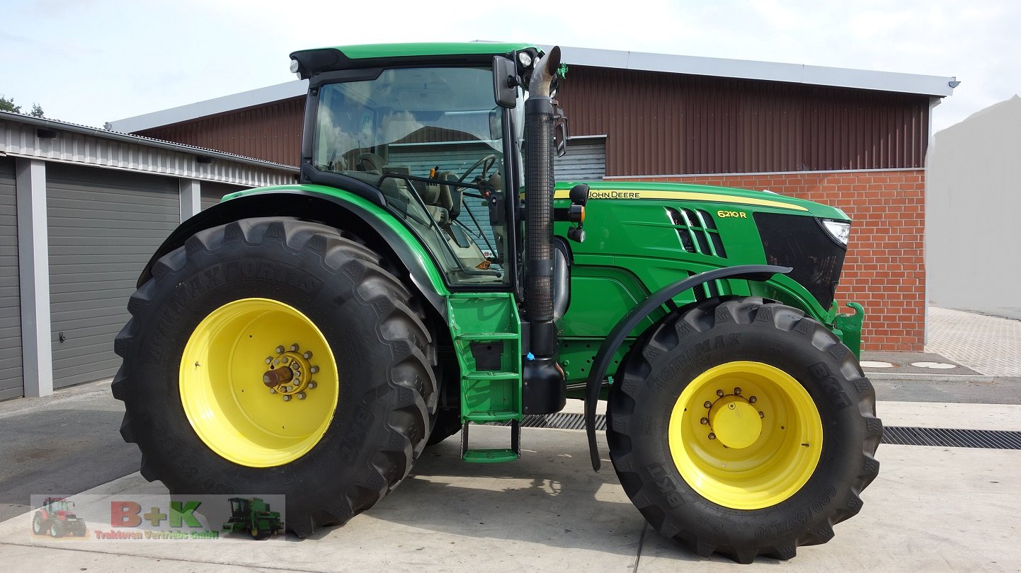 Traktor des Typs John Deere 6210R, Gebrauchtmaschine in Kettenkamp (Bild 4)