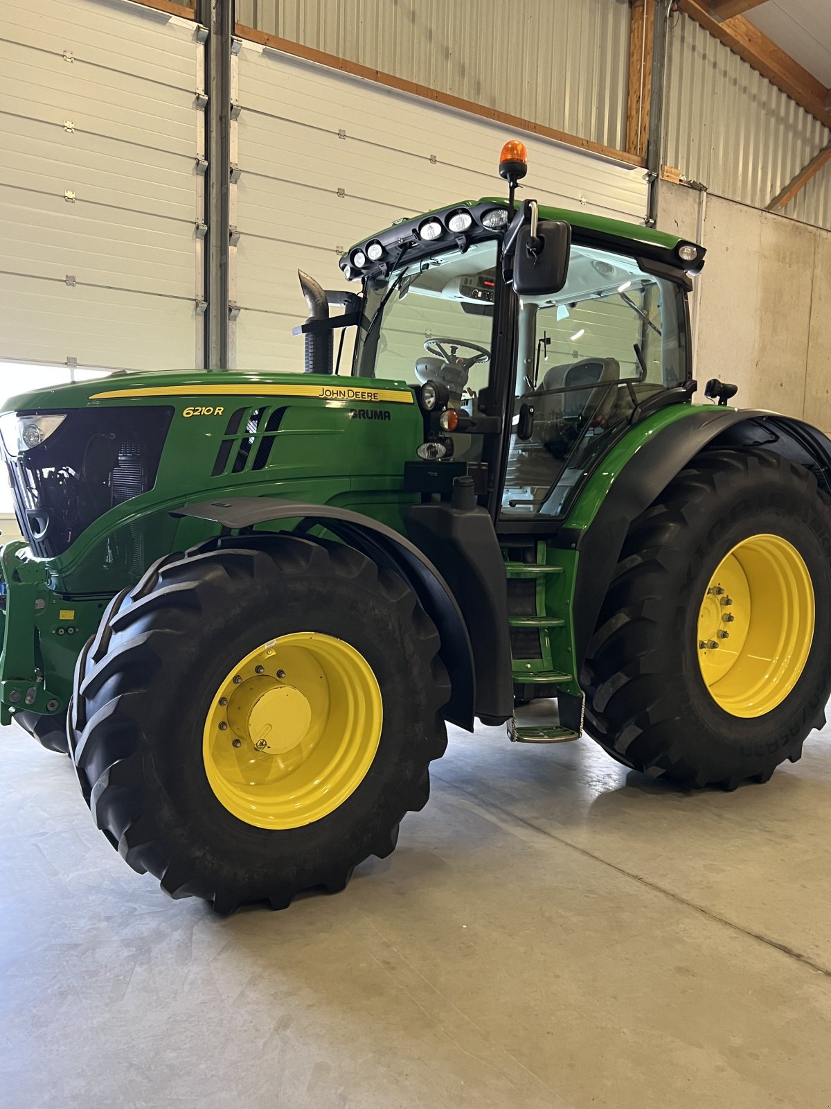 Traktor Türe ait John Deere 6210R, Gebrauchtmaschine içinde Schwabmünchen (resim 9)