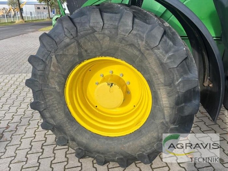 Traktor van het type John Deere 6215 R AUTO POWR, Gebrauchtmaschine in Meppen (Foto 18)