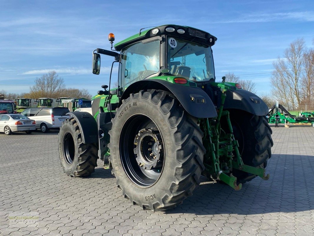 Traktor des Typs John Deere 6215 R + GPS Starfire 3000, Gebrauchtmaschine in Mühlengeez (Bild 4)