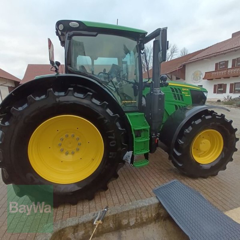 Traktor of the type John Deere 6215 R, Gebrauchtmaschine in Vilsbiburg (Picture 1)