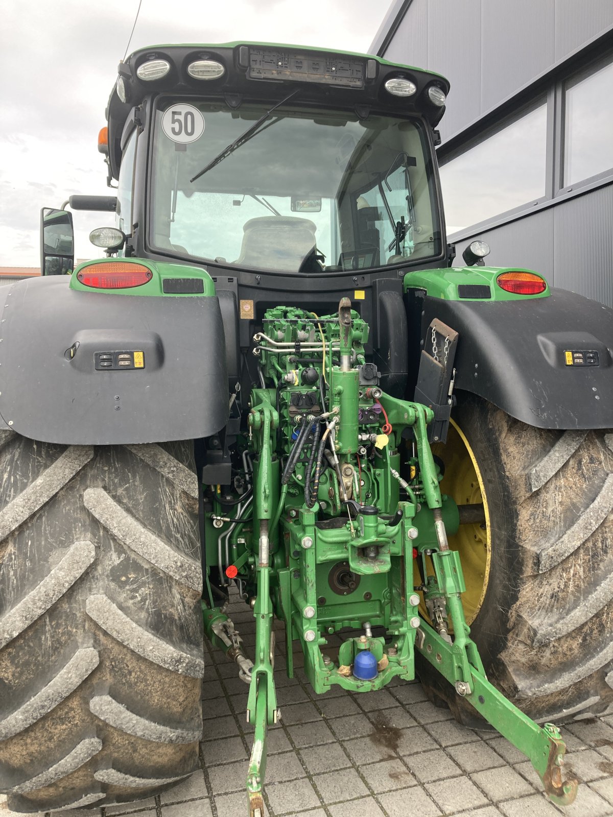 Traktor des Typs John Deere 6215 R, Gebrauchtmaschine in Wülfershausen an der Saale (Bild 10)