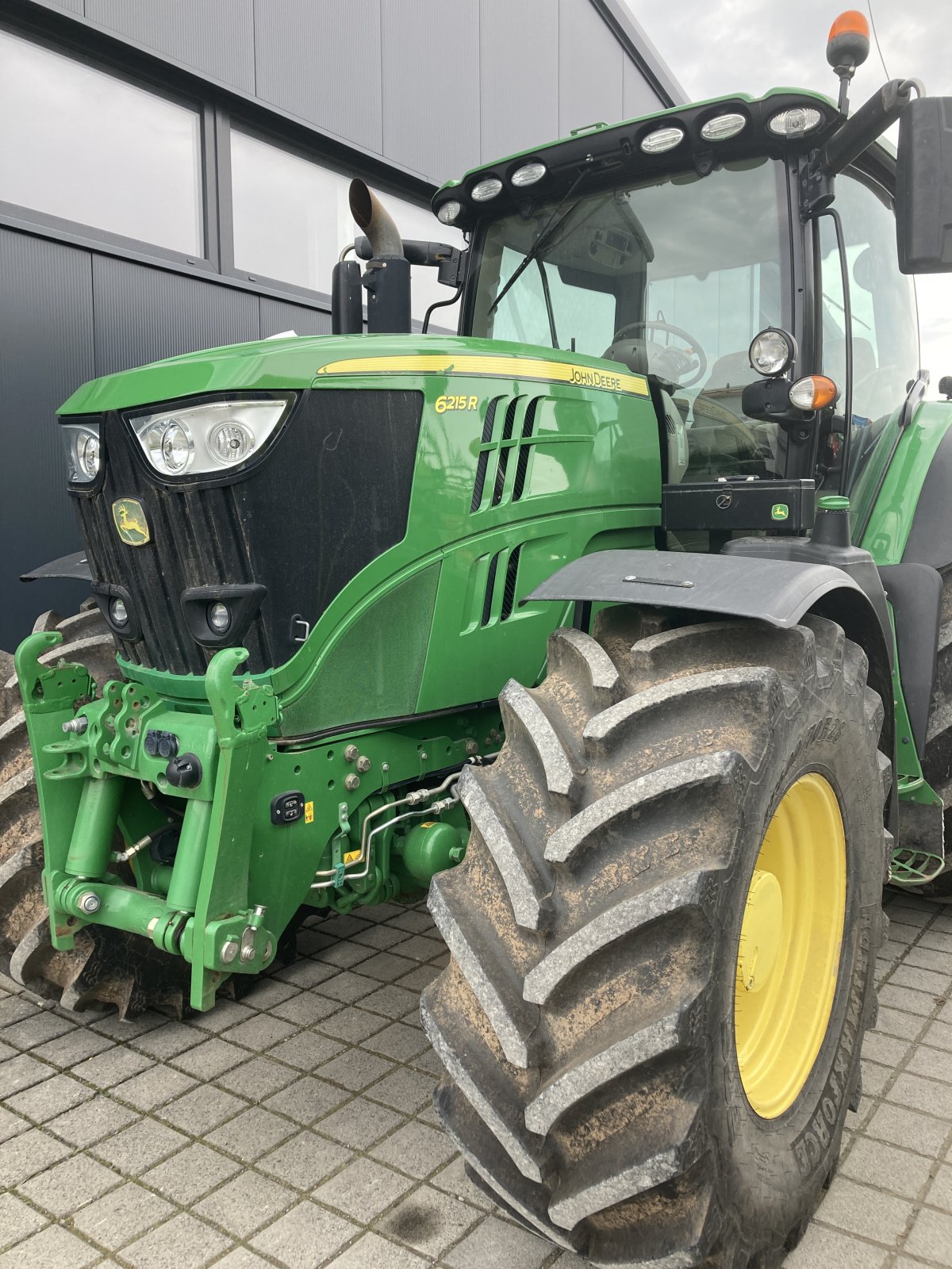 Traktor du type John Deere 6215 R, Gebrauchtmaschine en Wülfershausen an der Saale (Photo 3)