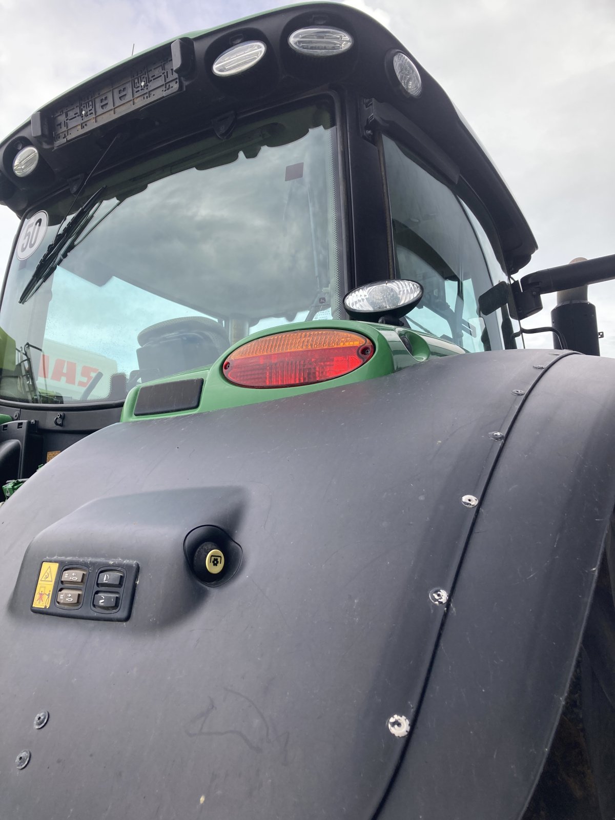 Traktor typu John Deere 6215 R, Gebrauchtmaschine v Wülfershausen an der Saale (Obrázek 16)