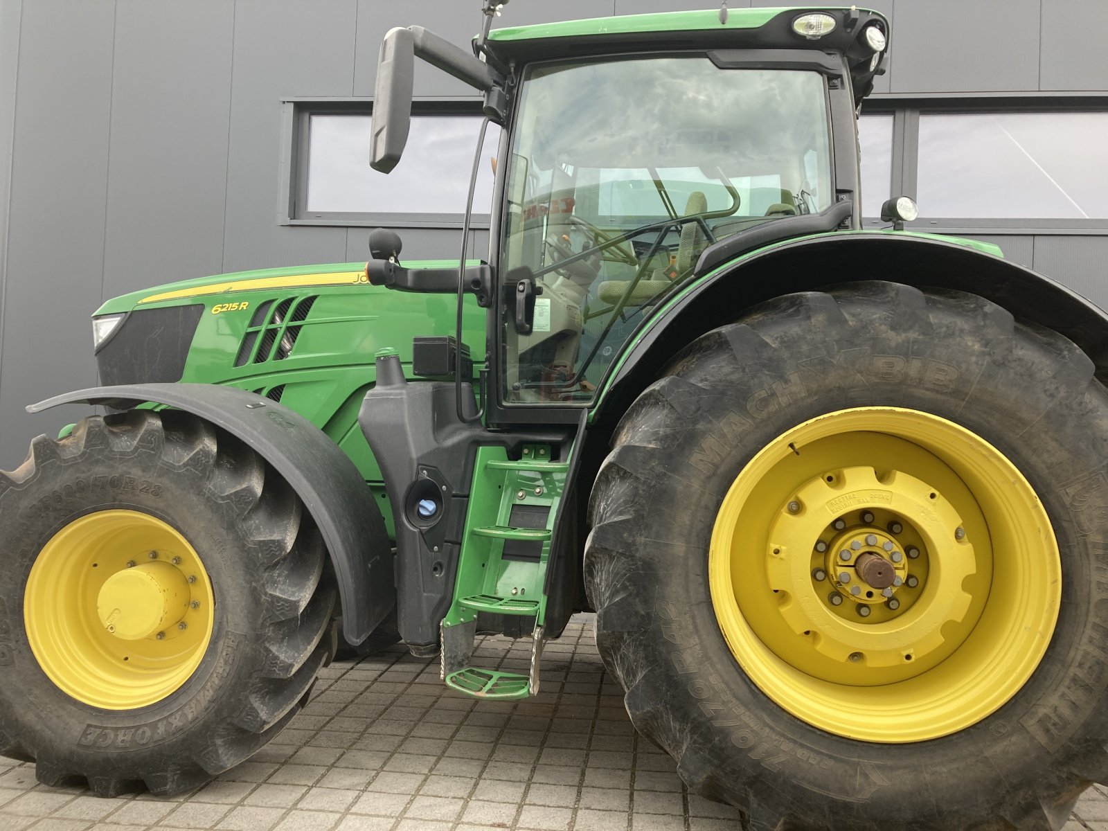 Traktor du type John Deere 6215 R, Gebrauchtmaschine en Wülfershausen an der Saale (Photo 19)