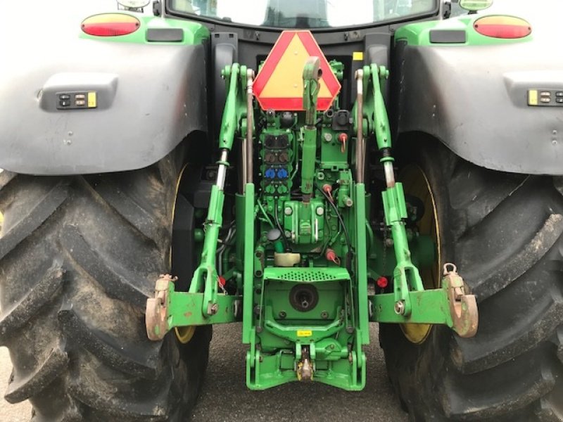 Traktor tipa John Deere 6215R Autopower m/frontlift Front PTO, Gebrauchtmaschine u Toftlund (Slika 5)